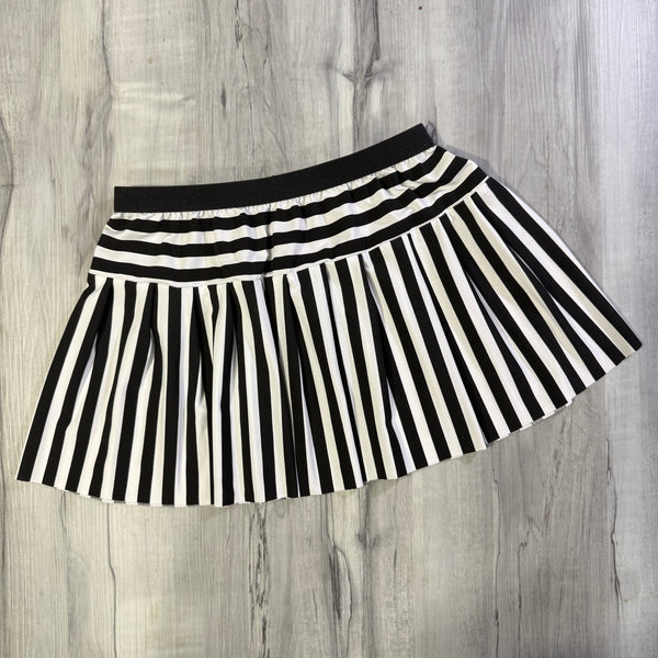Black and White Striped Running Skirt – Costume Race Skirt for Halloween, Villains, and Beetle-Inspired Looks - Rock City Skirts